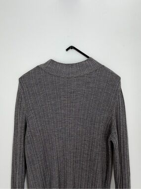 Cos Atelier The Ribbed Merino Wool Elongated Sleeve Thumbhole Top In Grey